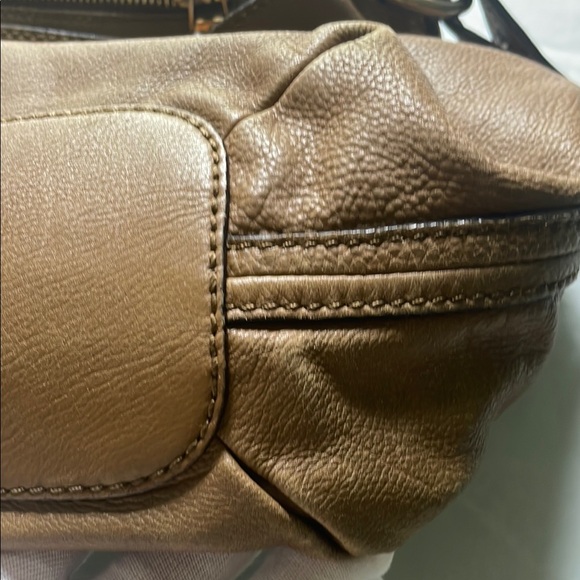 Chloe Elsie crossbody with Gold Accents - Picture 14 of 16